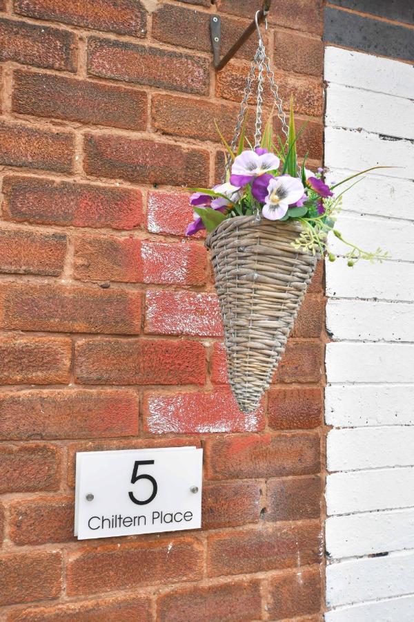 Townhouse @ Chiltern Place Newcastle Under Lyme Silverdale  Ngoại thất bức ảnh